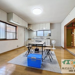 藍住町笠木字東野　中古１戸建住宅